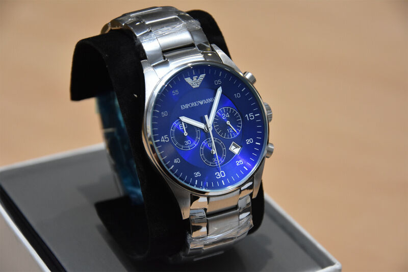 NEW Emporio Armani Stainless Blue Dial Chronograph Mens Watch AR5860 RRP £325 NEW Emporio Armani Stainless Blue Dial Chronograph Mens Watch AR5860 RRP £325