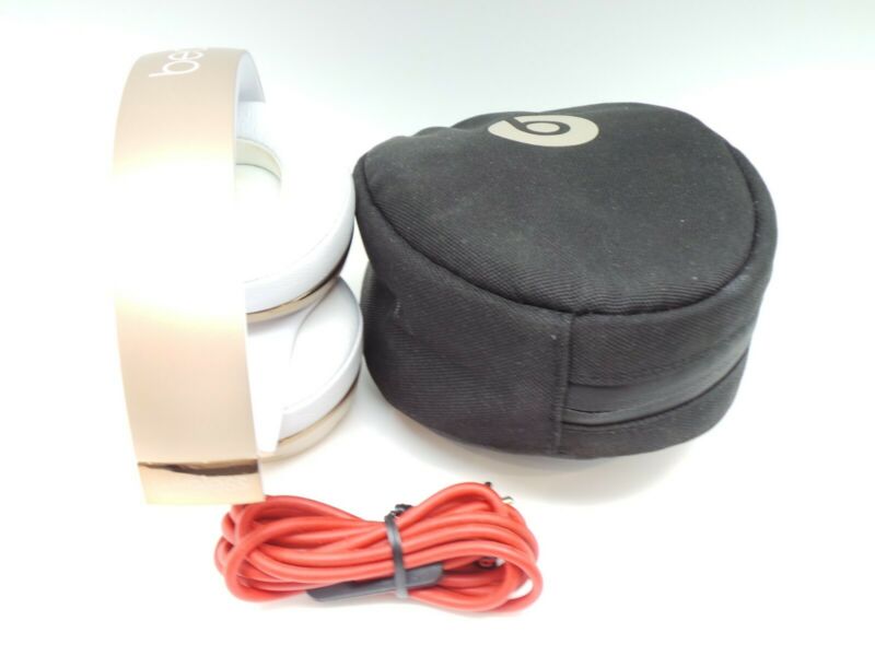 Beats by Dr. Dre Solo 3 Wireless Bluetooth Headband Headphones Beats by Dr. Dre Solo 3 Wireless Bluetooth Headband Headphones