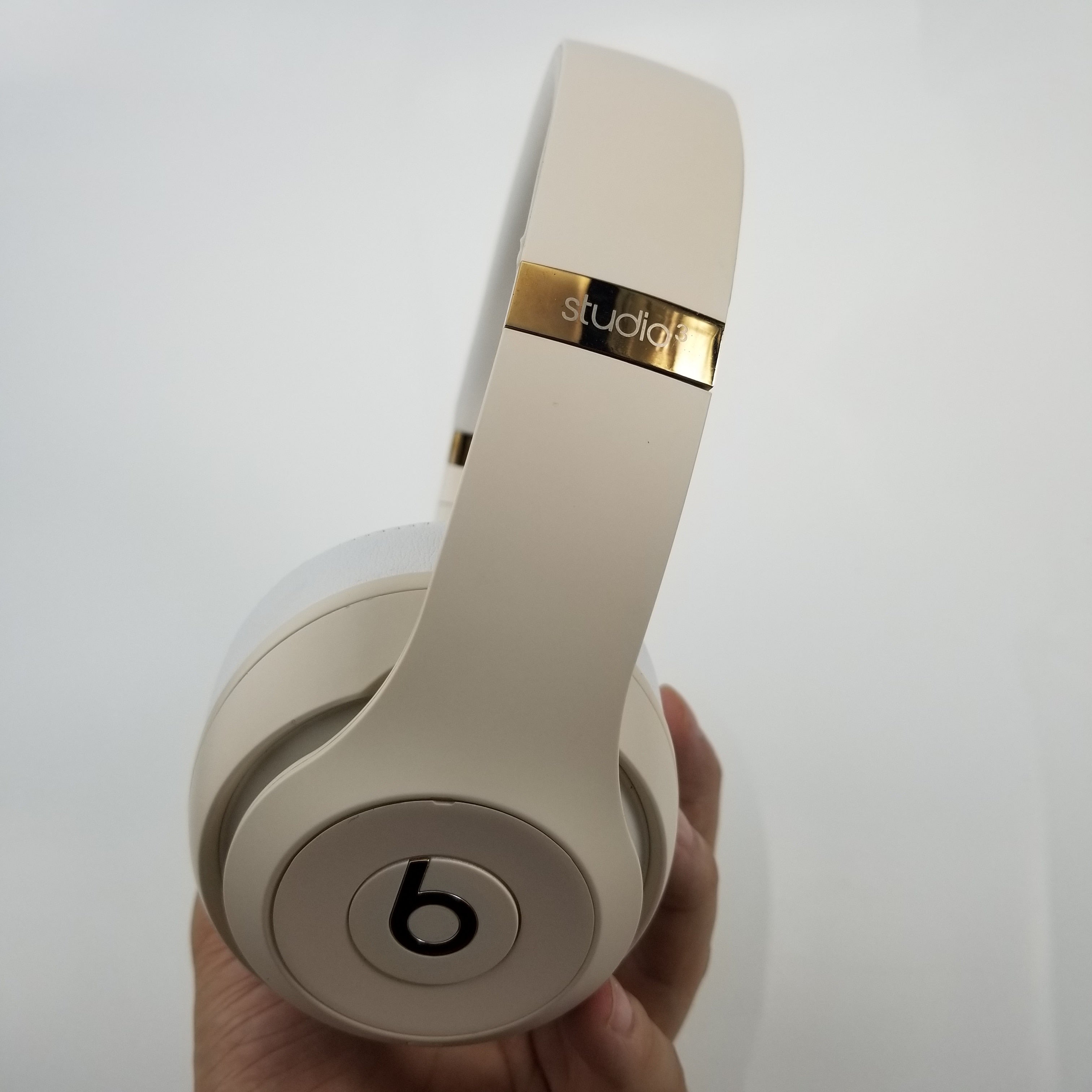 Beats Studio3 Original Over-Ear Headset Hands-free Earphone Wireless Bluetooth Headphone Music Fast Charge Anti Noise