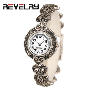 REVELRY 2019 New Luxury Quartz Watch Women Fashion Antique Silver Women's Watches Bright Black Crystal Vintage Bracelet Watch